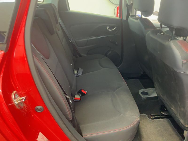 Renault Clio 1.2 Expression — zdjęcie 14