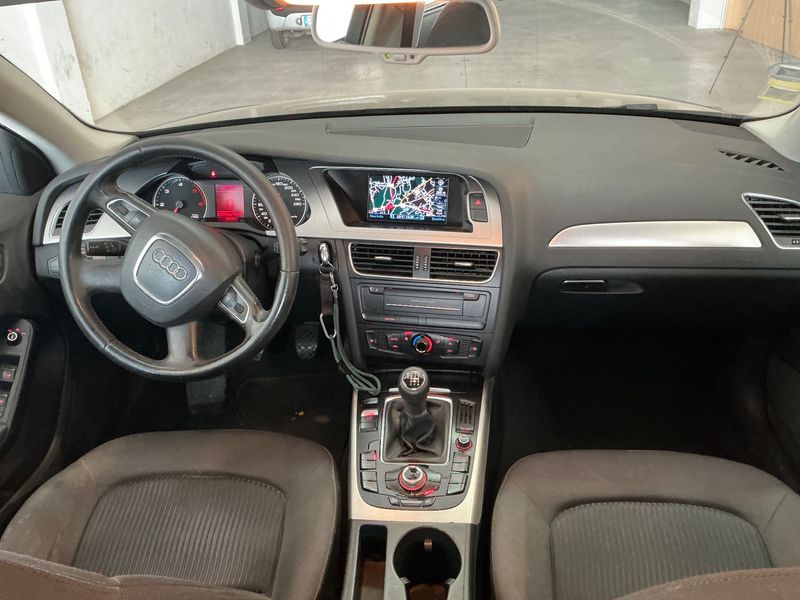 Audi A4 2.0 TDI 2009 – снимка 19