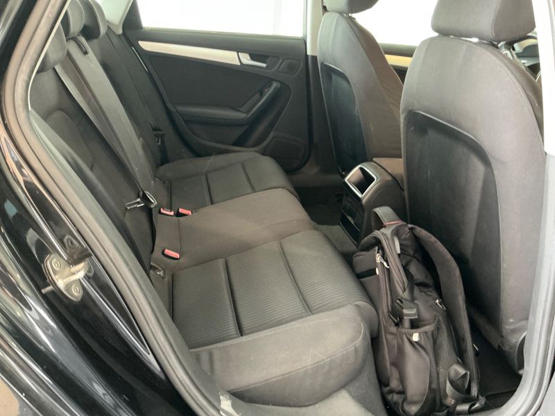 Audi A4 2.0 TDI 2009 – снимка 13