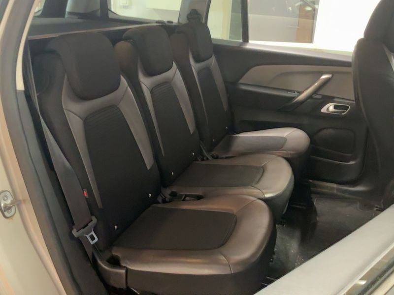 Citroen C4 Grand Picasso 1.2 e-THP Shine — zdjęcie 14