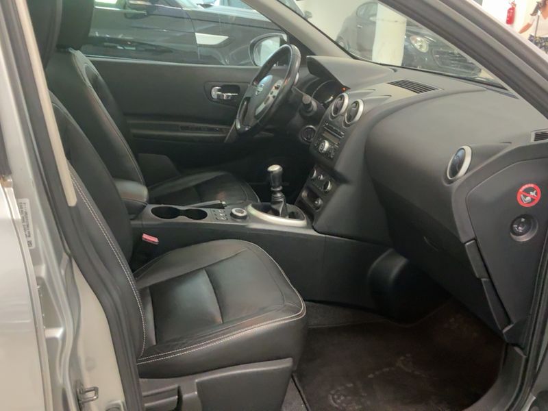 Nissan Qashqai+2 1.6 dCi Tekna 4x4 2013 – снимка 16