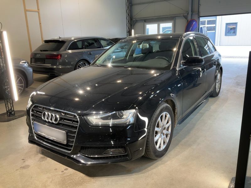 Audi A4 2.0 TDI Attraction 2013 – снимка 1