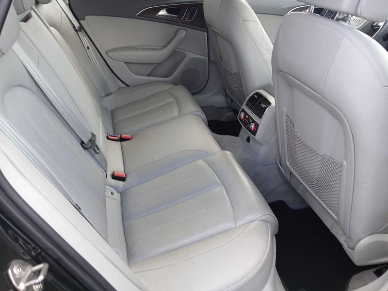 Audi A6 2.8 V6 FSI quattro — zdjęcie 14