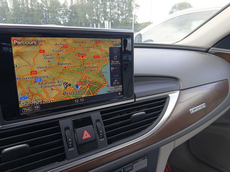Audi A6 2.8 V6 FSI quattro — zdjęcie 13