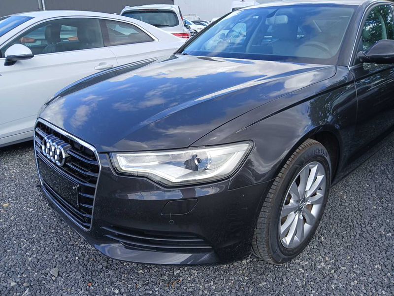 Audi A6 2.8 V6 FSI quattro — zdjęcie 2
