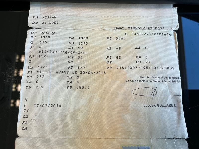 Nissan Qashqai 1.2 Visia — zdjęcie 15