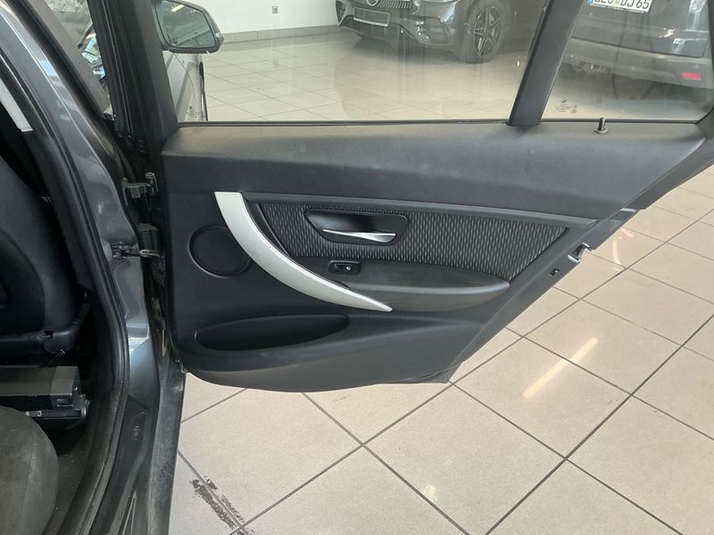 BMW 3er 320d 2013 – снимка 32