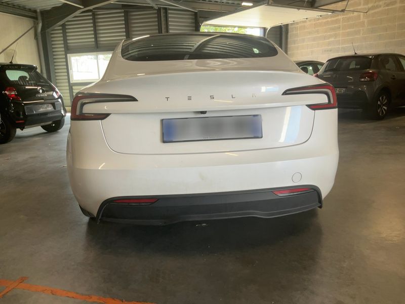 Tesla Model 3 Standard Range — zdjęcie 5