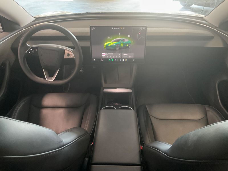 Tesla Model 3 Standard Range — zdjęcie 12