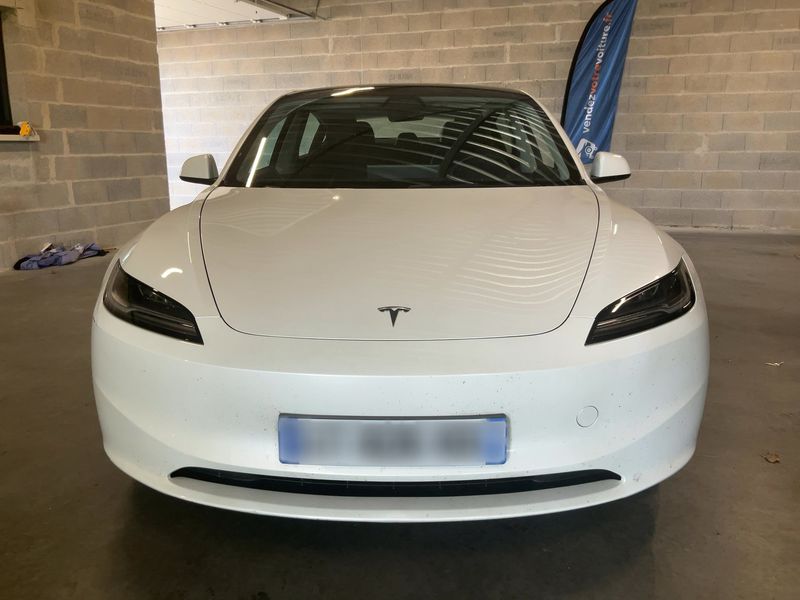 Tesla Model 3 Standard Range — zdjęcie 9