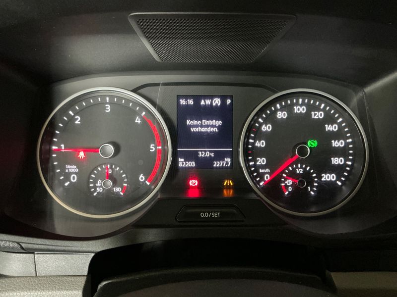 Volkswagen Crafter 2.0 TDI Kasten 35 mittellang Hochdach FWD — zdjęcie 13