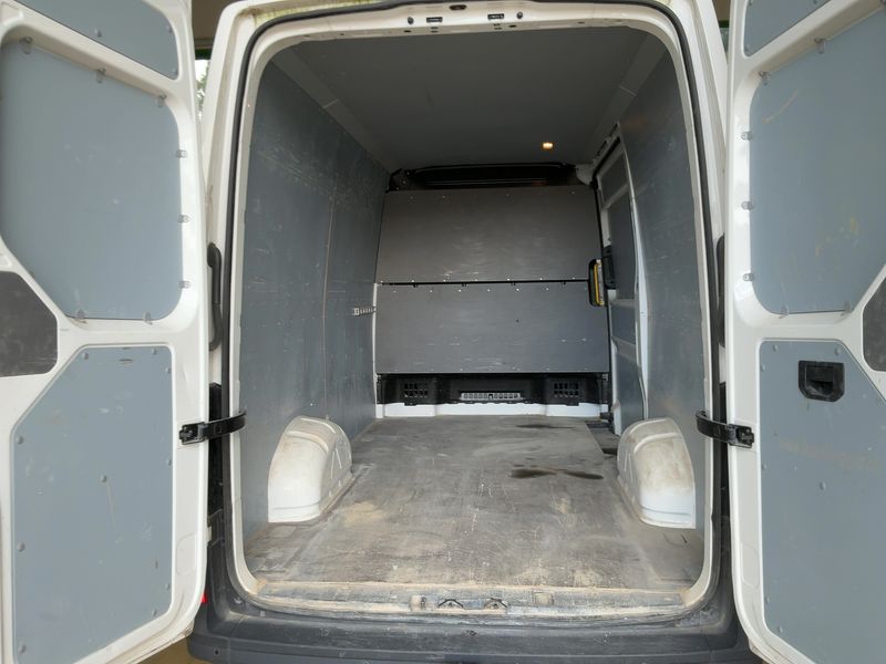 Volkswagen Crafter 2.0 TDI Kasten 35 mittellang Hochdach FWD — zdjęcie 10