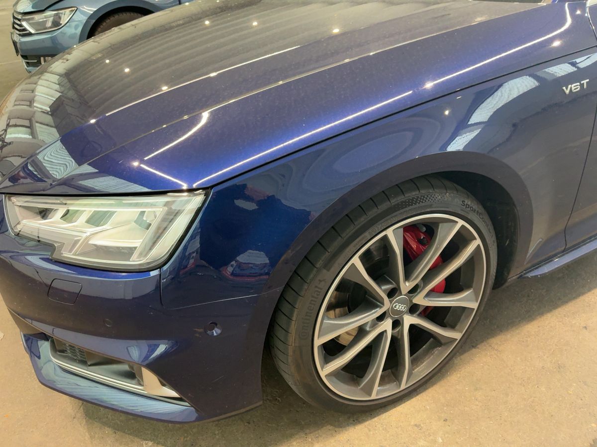 Audi S4 3.0 V6 TFSI quattro