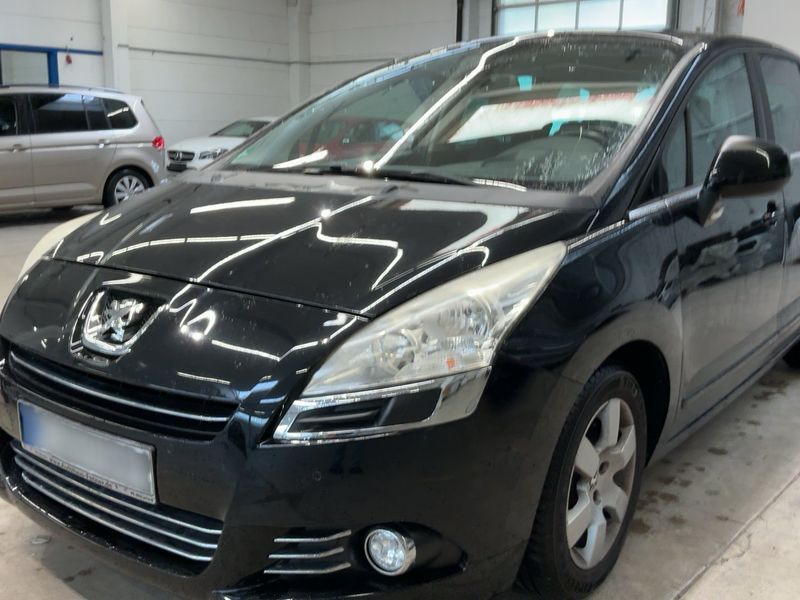 Peugeot 5008 2.0 HDi Family — zdjęcie 2