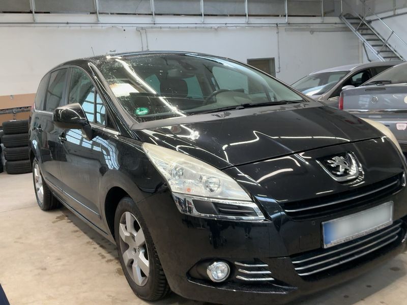 Peugeot 5008 2.0 HDi Family — zdjęcie 8