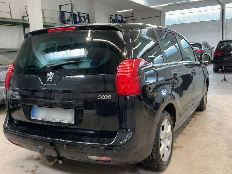 Peugeot 5008 2.0 HDi Family — zdjęcie 6