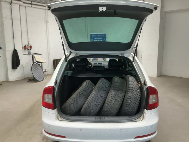 Skoda Octavia 2.0 TDI RS 2012 – снимка 16