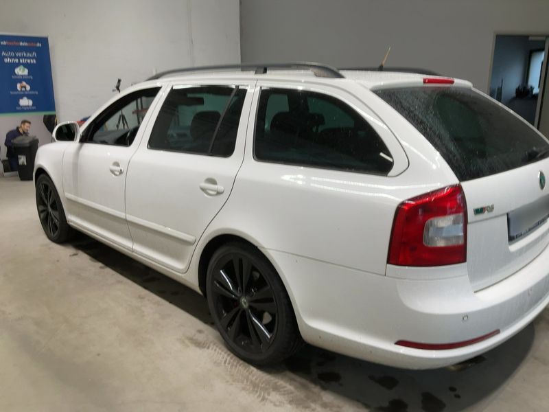 Skoda Octavia 2.0 TDI RS 2012 – снимка 6