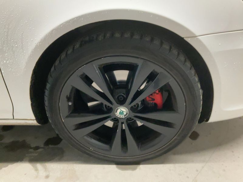 Skoda Octavia 2.0 TDI RS 2012 – снимка 11