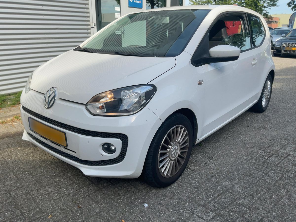 Volkswagen up! 2012