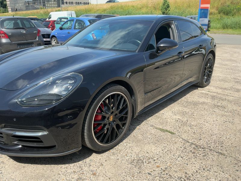 Porsche Panamera Sport Turismo 4 — zdjęcie 2