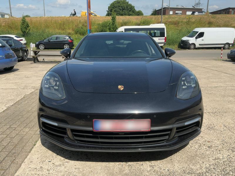 Porsche Panamera Sport Turismo 4 — zdjęcie 9