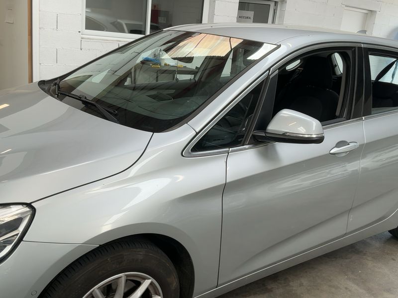 BMW 2er 218d Active Tourer Lounge — zdjęcie 2