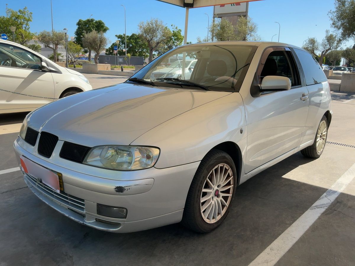 Seat Ibiza 2000