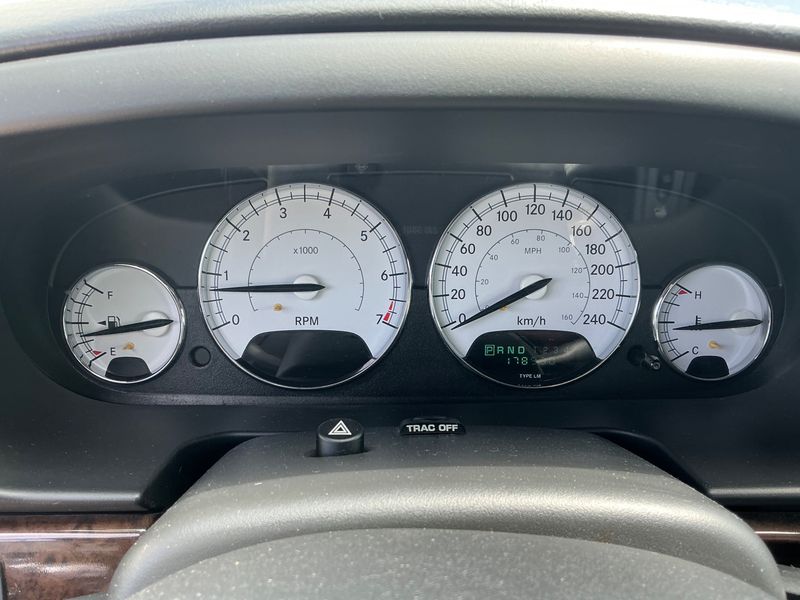 Chrysler Sebring 2.7 Limited — zdjęcie 4