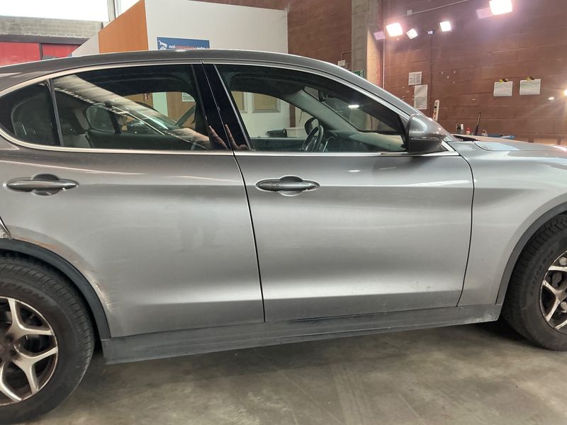 Alfa Romeo Stelvio 2.2 JTDM Super Q4 — zdjęcie 7