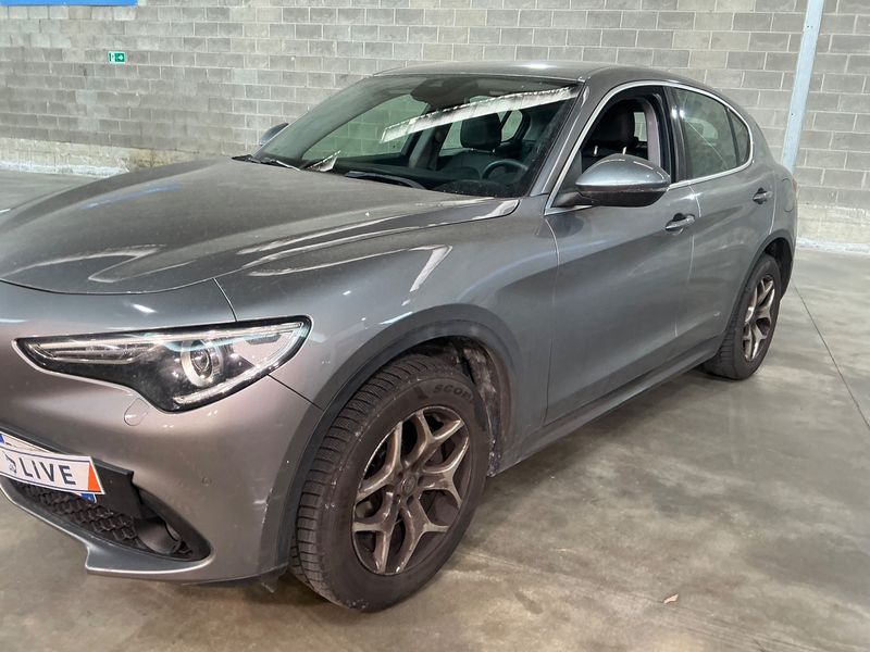 Alfa Romeo Stelvio 2.2 JTDM Super Q4 — zdjęcie 2