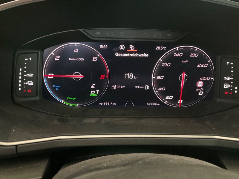 Seat Tarraco 1.4 TSI e-HYBRID Xcellence — zdjęcie 13