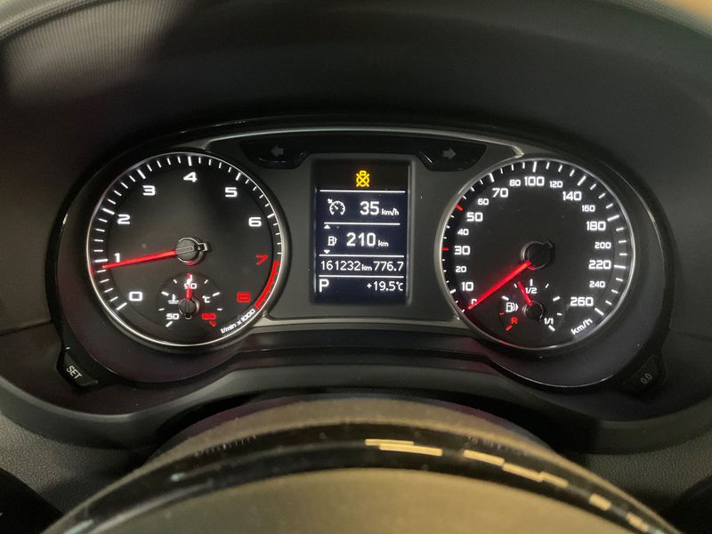 Audi A1 Sportback 1.4 TFSI S line Sportpaket — zdjęcie 13