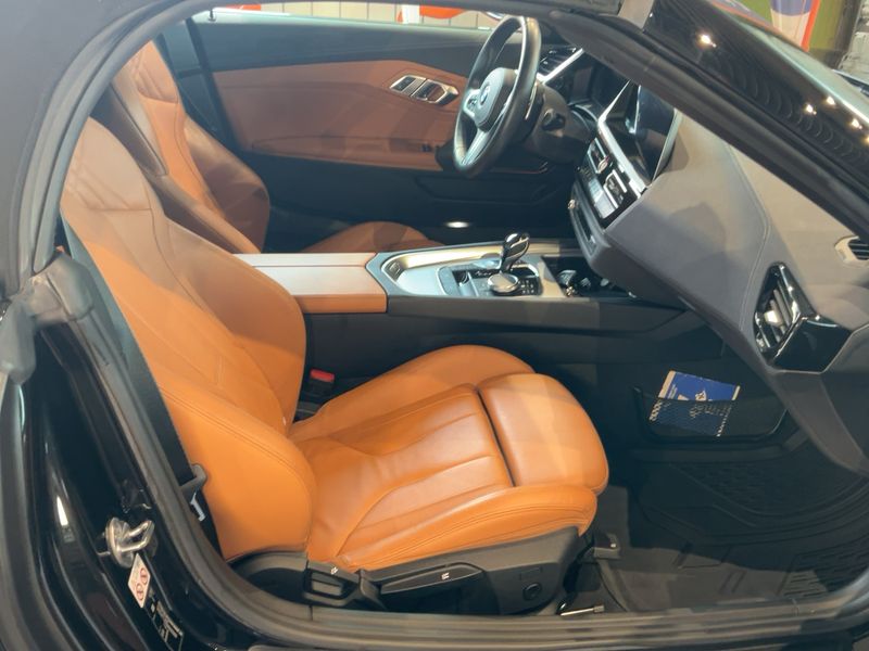 BMW Z4 sDrive 20i Sport Line — zdjęcie 11