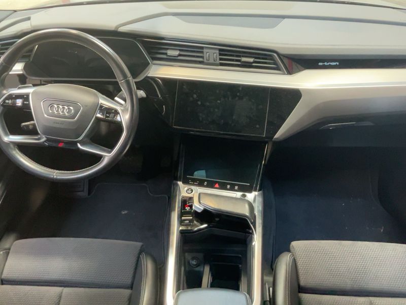 Audi e-tron Sportback 55 quattro S line — zdjęcie 12