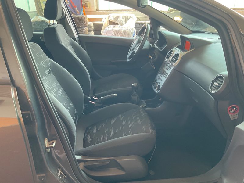 Opel Corsa 1.4 Edition 2014 – снимка 3