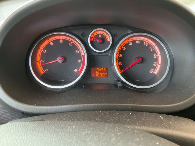 Opel Corsa 1.4 Edition 2014 – снимка 4