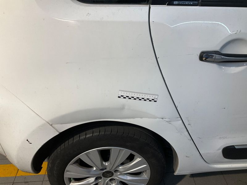 Citroen C3 Picasso 1.6 Blue-HDi Exclusive 2015 – снимка 21