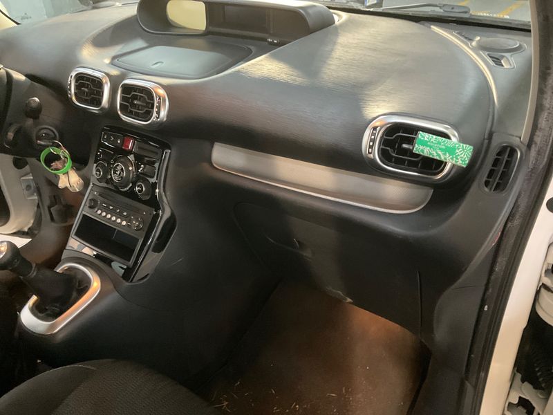 Citroen C3 Picasso 1.6 Blue-HDi Exclusive 2015 – снимка 36