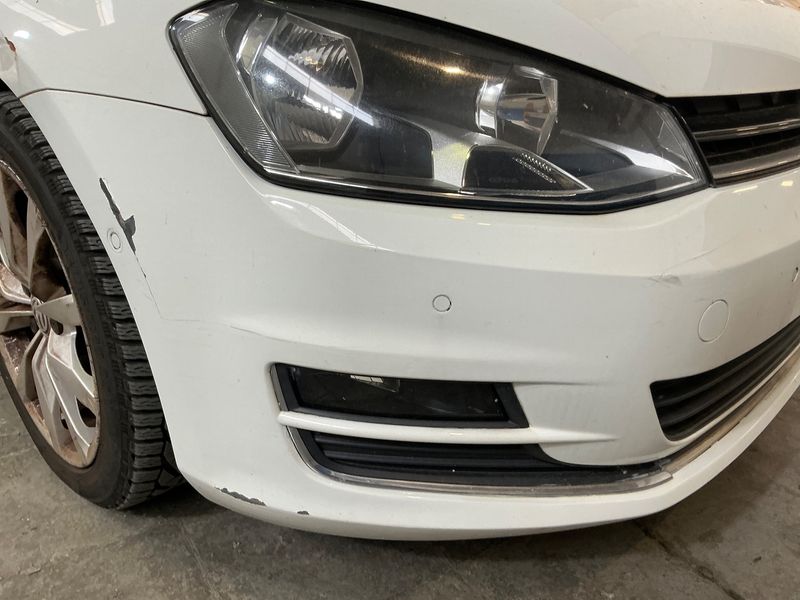 Volkswagen Golf VII 1.6 TDI Highline BlueMotion Tech 2014 – снимка 32