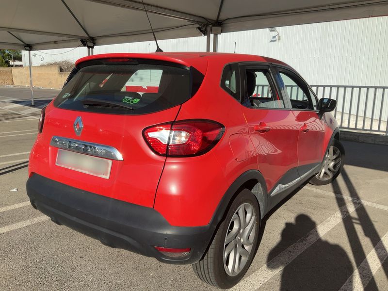 Renault Captur 1.5 dCi Intens 2014 – снимка 8
