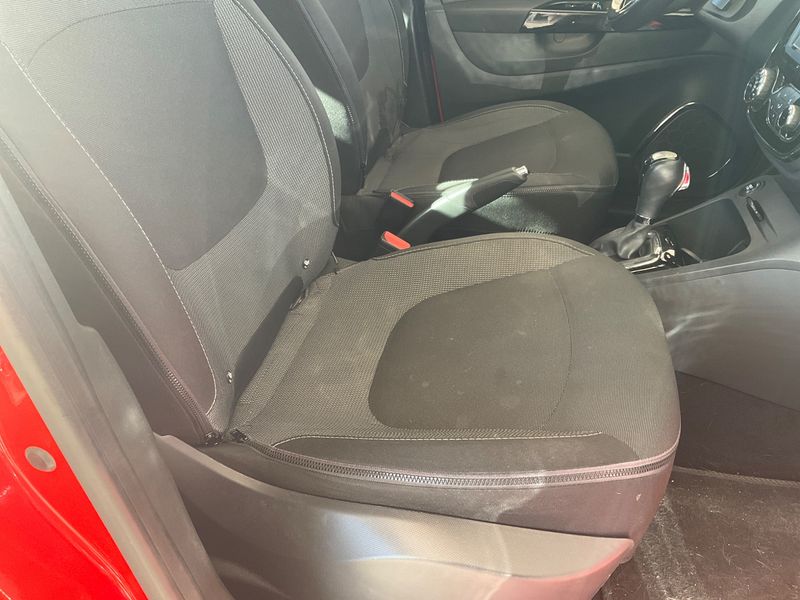 Renault Captur 1.5 dCi Intens 2014 – снимка 32