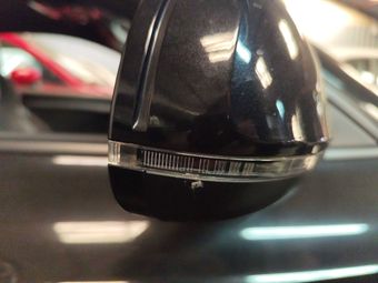 Wing mirror housing