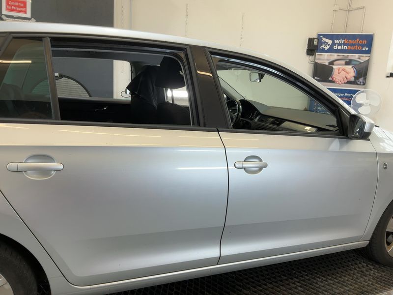 Skoda Rapid Spaceback 1.6 TDI Drive — zdjęcie 7