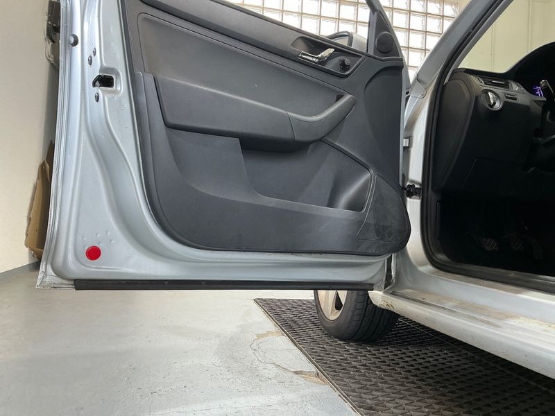 Skoda Rapid Spaceback 1.6 TDI Drive 2015 – снимка 24