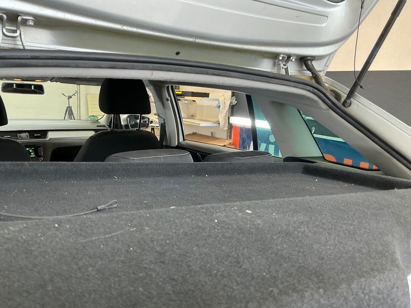 Skoda Rapid Spaceback 1.6 TDI Drive 2015 – снимка 29