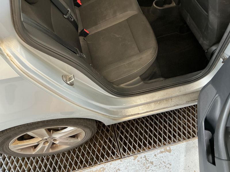 Skoda Rapid Spaceback 1.6 TDI Drive 2015 – снимка 43