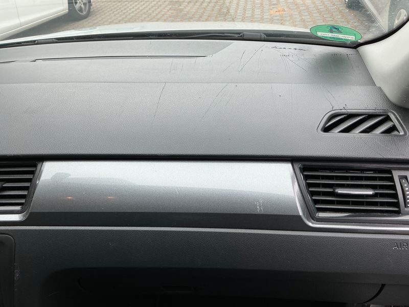 Skoda Rapid Spaceback 1.6 TDI Drive 2015 – снимка 36