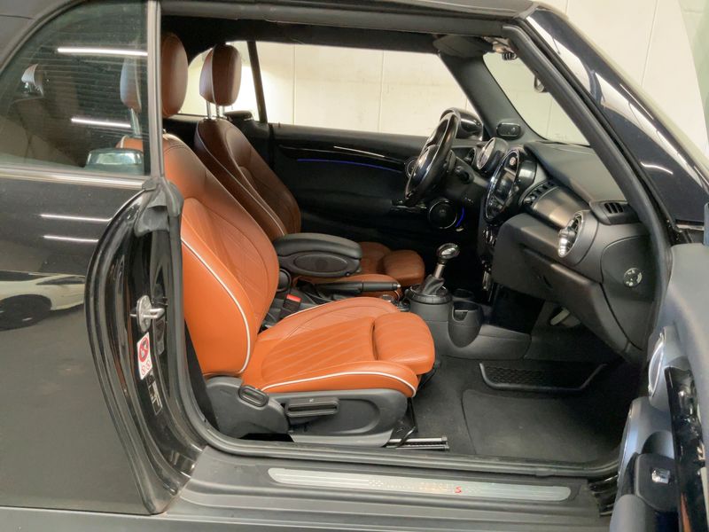 MINI Cabrio Cooper S — zdjęcie 11