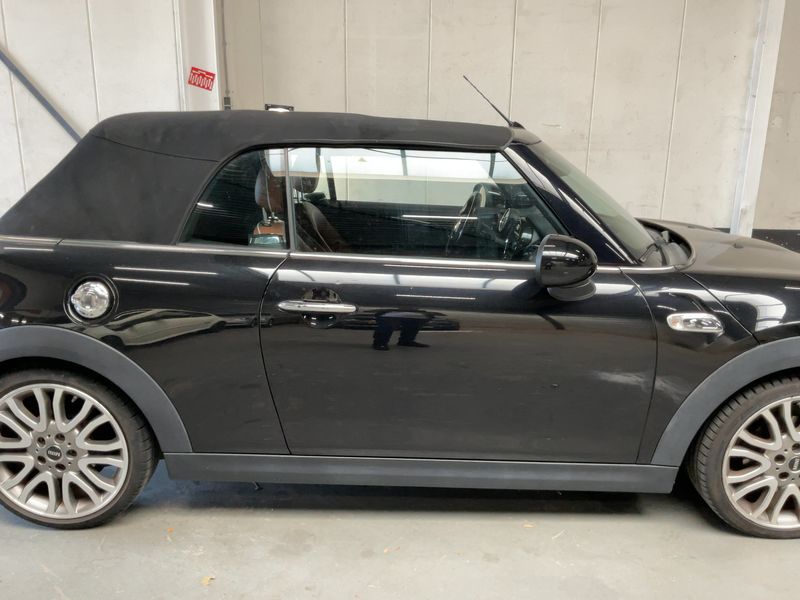 MINI Cabrio Cooper S — zdjęcie 7